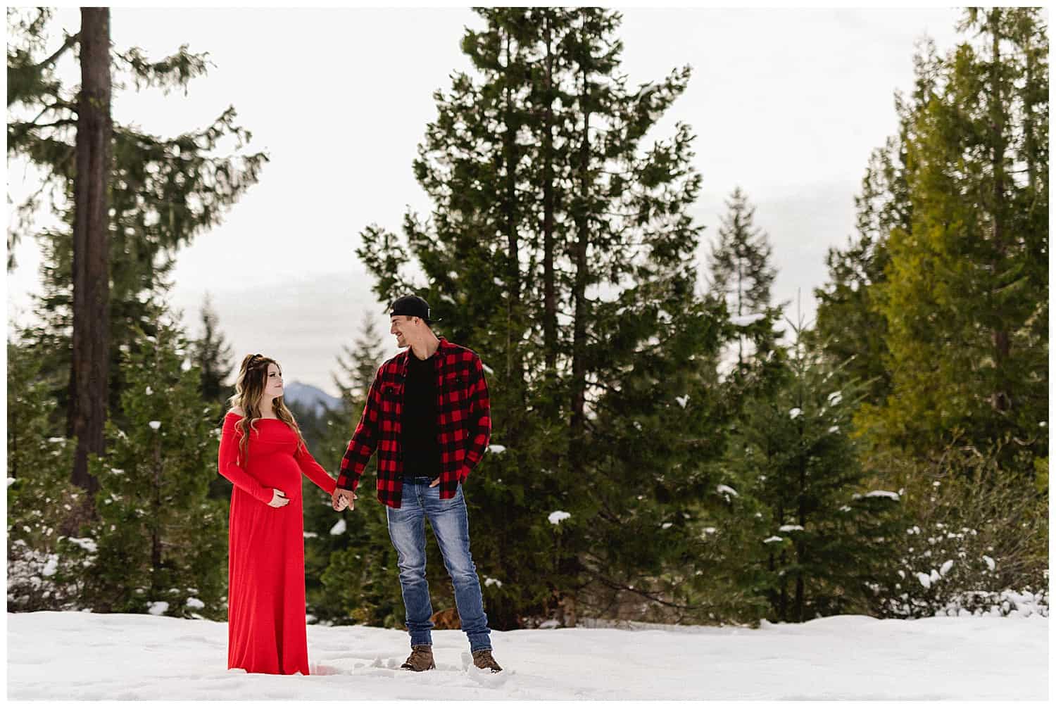 snowy maternity shoot